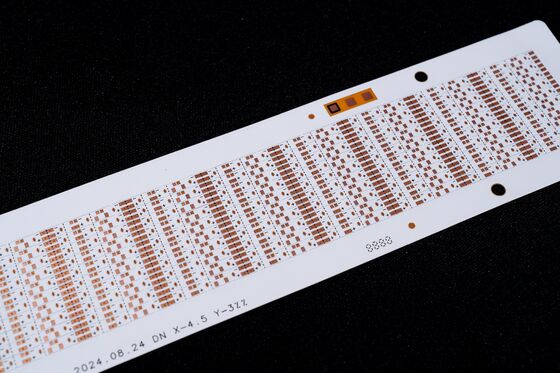Beli PCB Fleksibel Lapisan Ganda yang Dapat Disesuaikan untuk Strip Lampu LED dengan Tingkat Perlindungan Api V0 online manufacture
