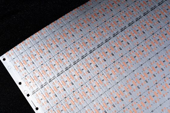 Strip LED 24V 2835 Performa Stabil 40R | Papan FPCB LED Dua Sisi 8mm 120D